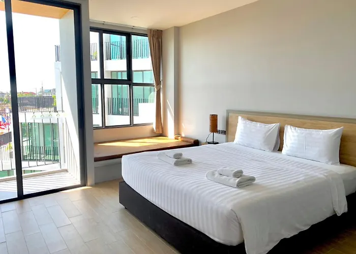 Atom Phuket Hotel -Sha Plus